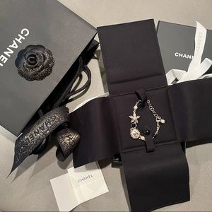 Chanel bracelet new wiz packaging
